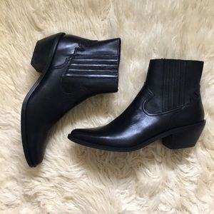 Urban Outfitters Tina Western Boot